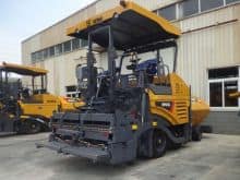 XCMG Official 6m asphalt RP603L full hydraulic road paver small paver machine for sale